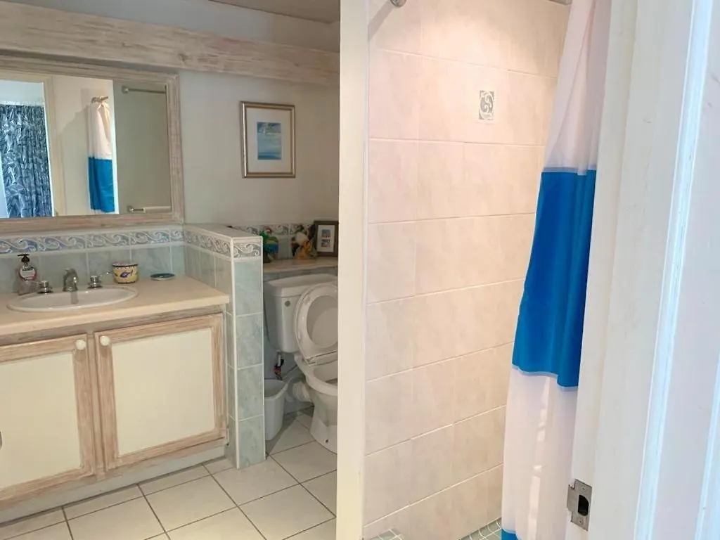 Nyaraló Bay View #7 Is A 2-Bed, 3,5-Bath Waterfront Townhouse In A Gated Community, Townhouse Villa Gros Islet